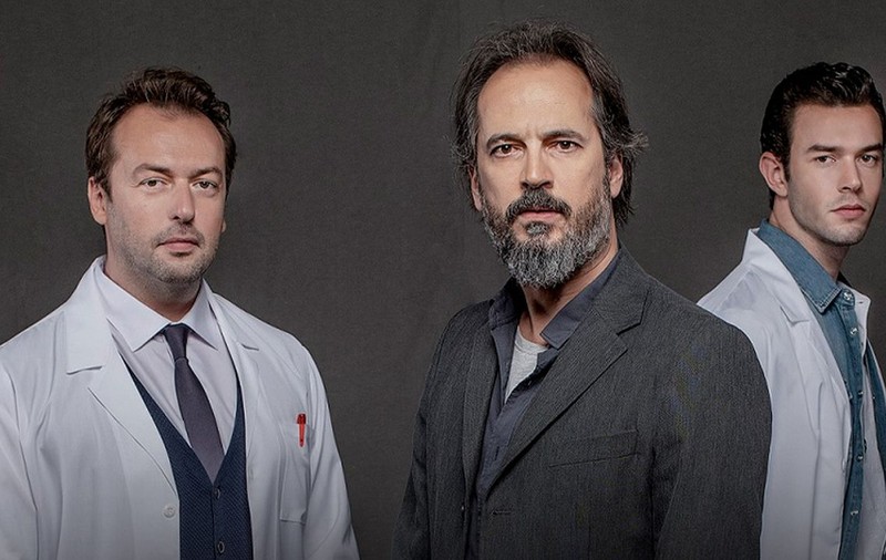 „Dr. House” din Turcia ajunge în România. Unde poate fi văzut „Pe mâini bune”, serial care apare pe 11 februarie 2026