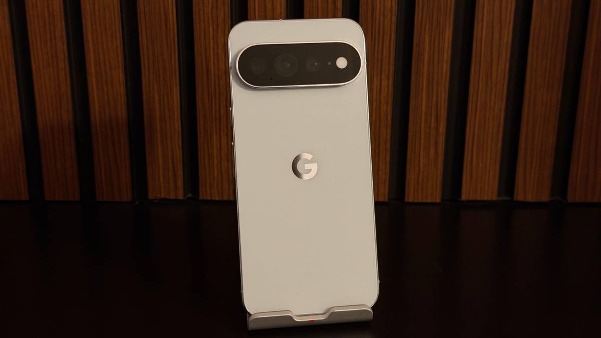 Spatele lui Google Pixel 11 Pro XL.