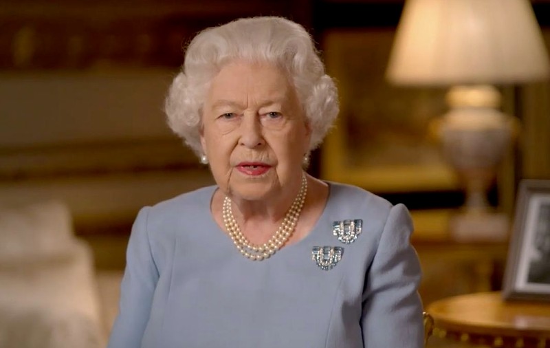 RFI se scuză pentru că a publicat o serie de necrologuri ale unor persoane în viaţă, precum regina Elisabeta a II-a sau Sophia Loren
