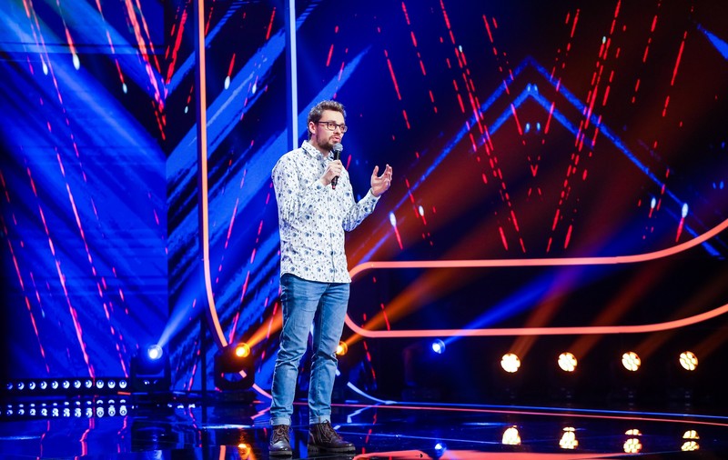 Paul Szabo i-a uimit pe jurații „iUmor”: „Cel mai bun număr de stand-up din sezonul ăsta”. Concurentul lucrează în IT
