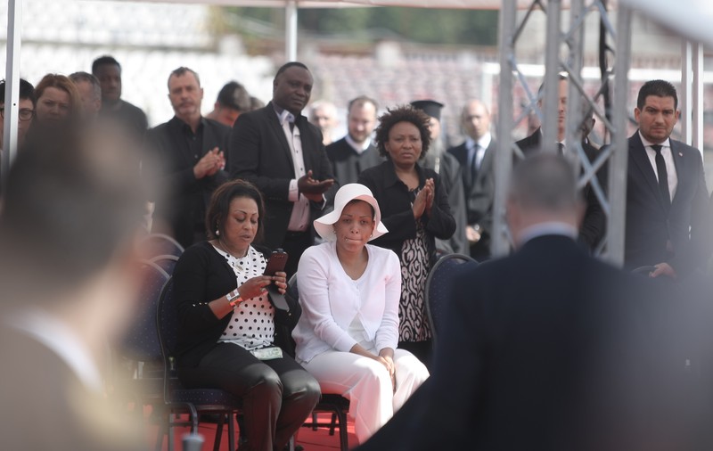EXCLUSIV/ Nathalie, văduva lui Ekeng, face dezvăluiri șocante: ”Celei mici îi e dor de Patrick, cere să mergem la mormânt. Patrick junior e bolnav, are probleme cu respirația și a ajuns la Urgențe!”