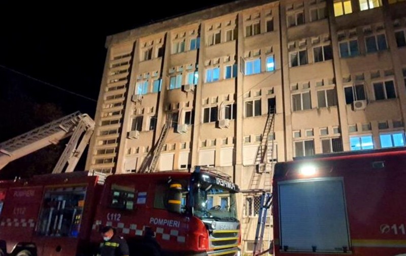 Ultimii 6 manageri ai spitalului din Piatra Neamț dinaintea incendiului, acuzați de ucidere din culpă