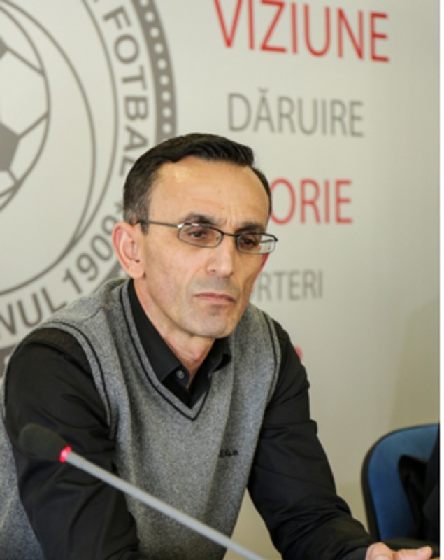 FRF l-a angajat pe Christos! A fost adus să facă minuni / GALERIE FOTO