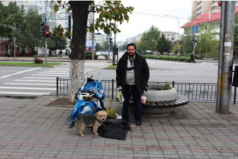 Luigi Macio a văzut Europa cerșind
