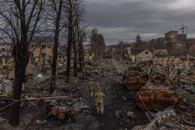 Imagine din Bucha, 6 aprilie 2022 (foto EPA)
