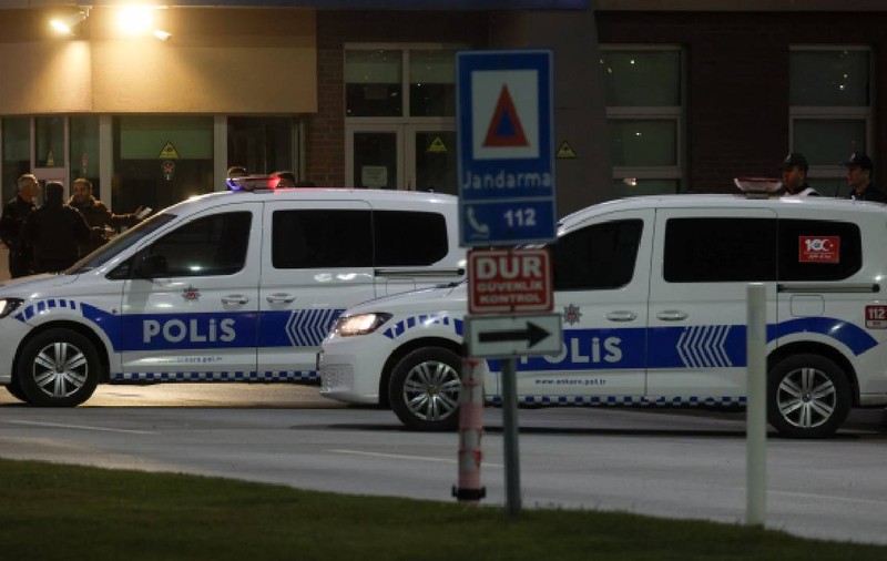 Ce amendă a primit șoferul care își dotase mașina cu girofar și cu sirenă, în Turcia