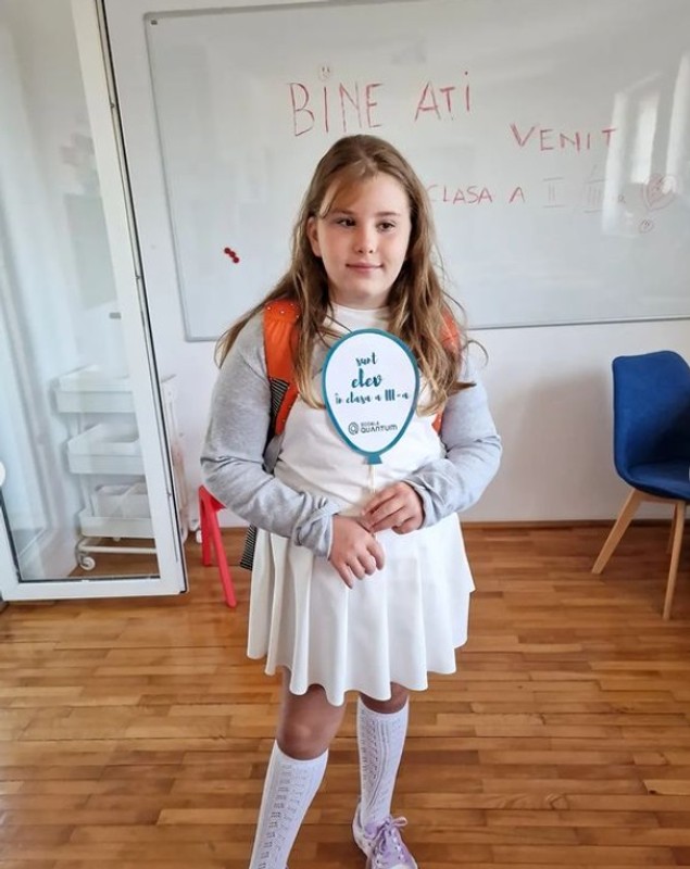 Marius Elisei a lipsit din prima zi de școală a fiicei sale. Oana Roman a răbufnit: „A ales să nu vină să fie alături de ea în acest nou început”