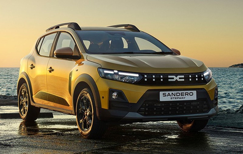 Europenii, dați pe spate de Dacia Sandero Hybrid: „Patru roți, un motor, suficient spațiu, butoanele de care ai nevoie și fără complicații”