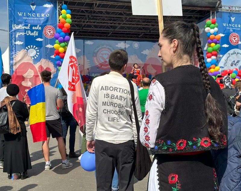 Sute de persoane care se opun avortului au ieșit în stradă, în mai multe orașe din țară. „Cândva, va deveni de negândit”