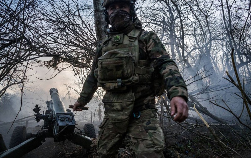 Armata rusă a pierdut în Ucraina o jumătate de milion de soldaţi, ucişi sau răniţi, estimează Kievul