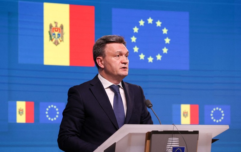Republica Moldova este asediată de Rusia înaintea alegerilor parlamentare din 28 septembrie, acuză premierul Dorin Recean