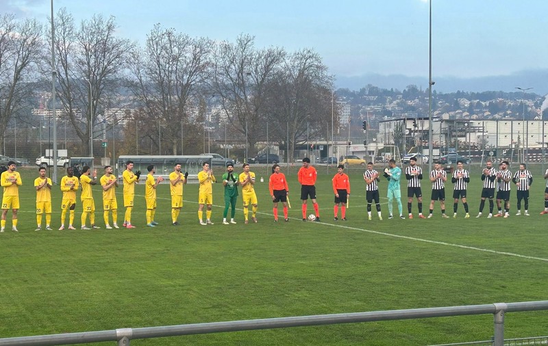 Cum arată un derby din Liga 3 din Elveția. De la 0-3 la 3-3, intrări tari, 2 „roșii”, patronul-antrenor eliminat de pe bancă: „Nu e ca Gigi Becali, chiar are licență”