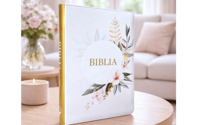 Biblia pentru femei: echilibru între credință și viață