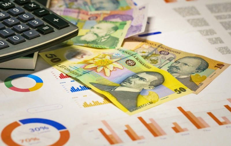 Credit nevoi personale rapid: ce se întâmplă între „am nevoie de bani” și oferta de finanțare