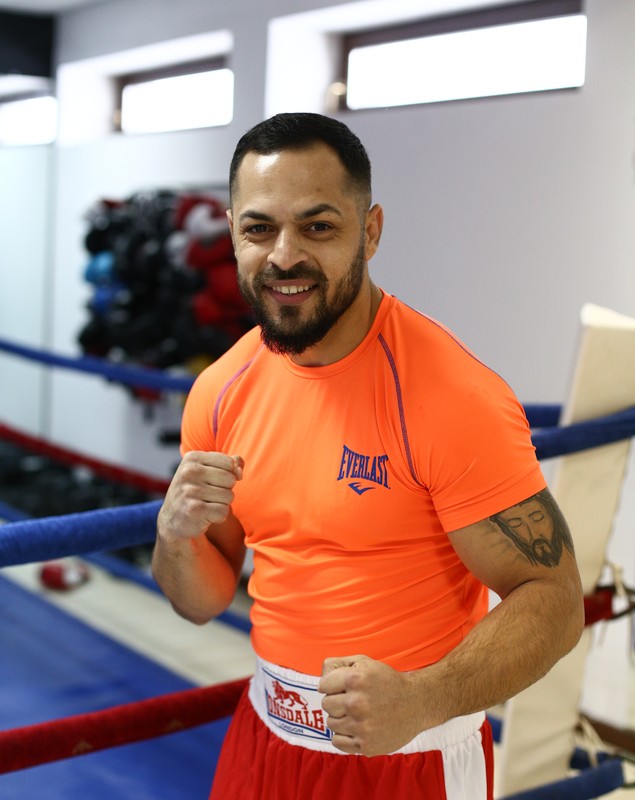 Robert Cristea promite show la gala de box profesionist de la Oradea. Își apără titlul național la semimijlocie: ”Mă bat cu oricine” | FOTO&VIDEO