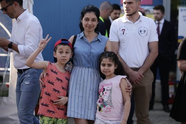 Diana și cei doi copii ai săi, Iura și Tania