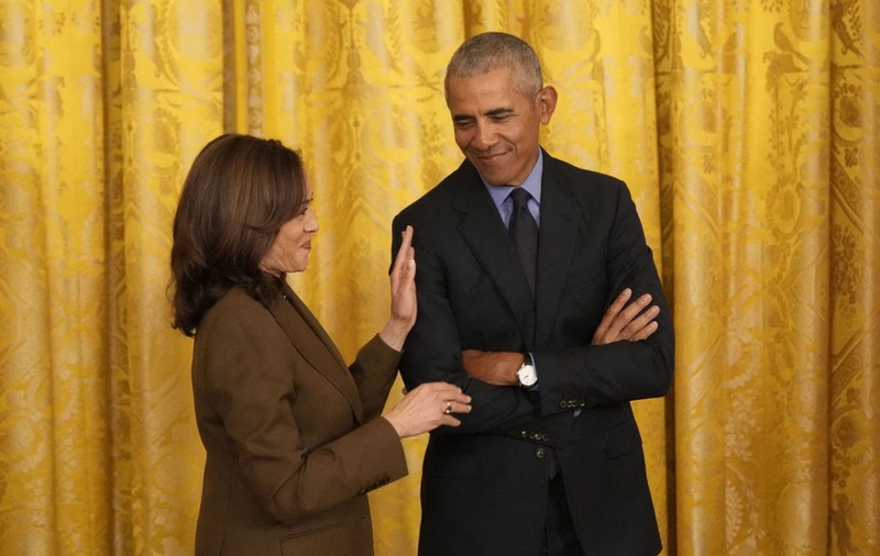 „Va fi ceva istoric”. Cum au anunțat Barack și Michelle Obama că o susțin pe Kamala Harris în cursa prezidențială din SUA