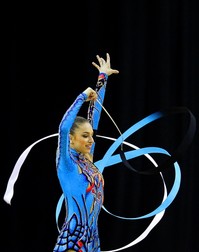 Alexandra Piscupescu, cea mai valoroasă gimnastă de ritmică de la noi, a decis să renunţe la competiţie / Foto: EPA
