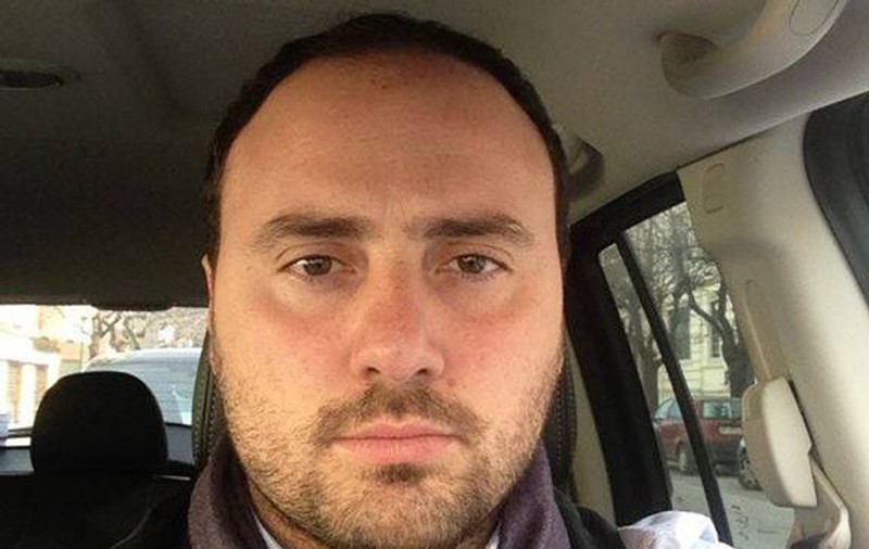 Un politician ITALIAN A BĂTUT UN ROMÂN: "I-am dat doi pumni de CALITATE SUPERIOARĂ. L-am lovit cu SATISFACŢIE"