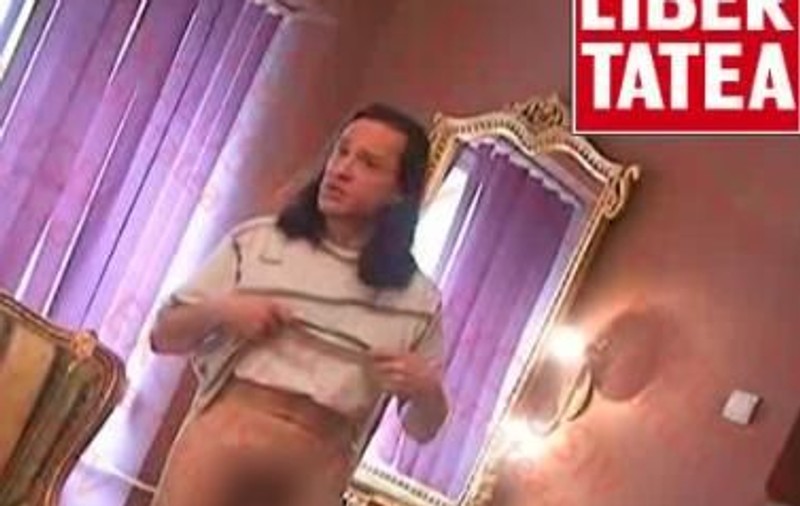 Teatrul Naţional se "delimitează" de gestul lui Claudiu Bleonţ