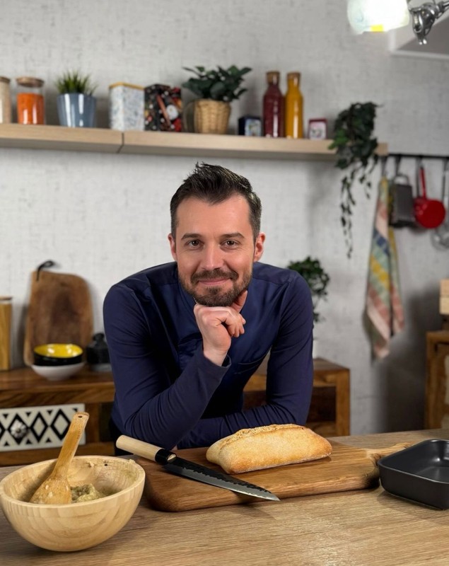 Încă o schimbare la Antena Stars, după ce Mădălin Ionescu a fost înlocuit. Cine e noul prezentator al show-ului „Meniu de vedetă”