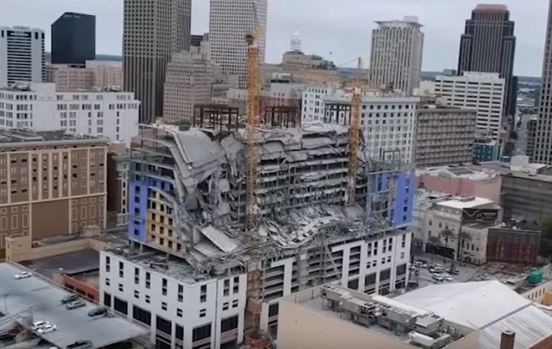 VIDEO | Un hotel aflat în construcție s-a prăbușit în New Orleans. Două persoane au murit și alta este dată dispărută