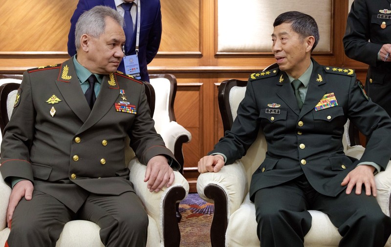 Șoigu s-a întâlnit cu ministrul chinez al apărării pentru a doua oară în ultimele zile, denunțând „planul strategic” al SUA împotriva Chinei și Rusiei