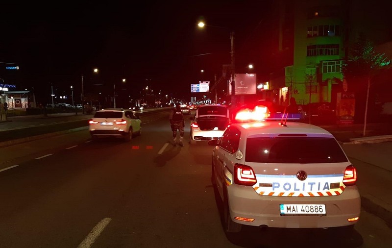 O tânără a sărit de la etajul 3, la Craiova, ca să scape de bărbatul care ar fi violat-o