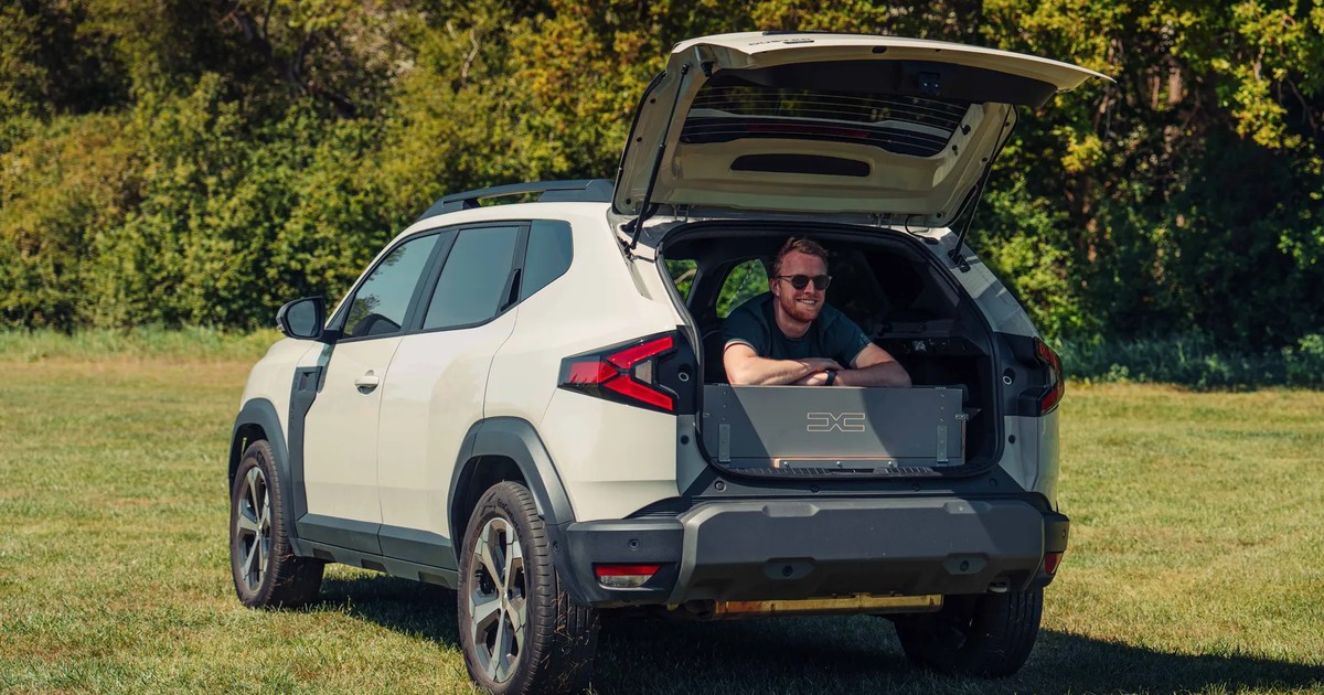 experiment top gear. se poate dormi într-o Dacia Duster?