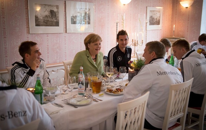 Merkel, în vizită la nemţi