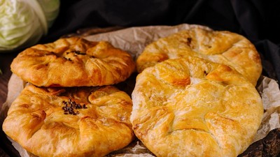 turte-cu-varza-la-tigaie-