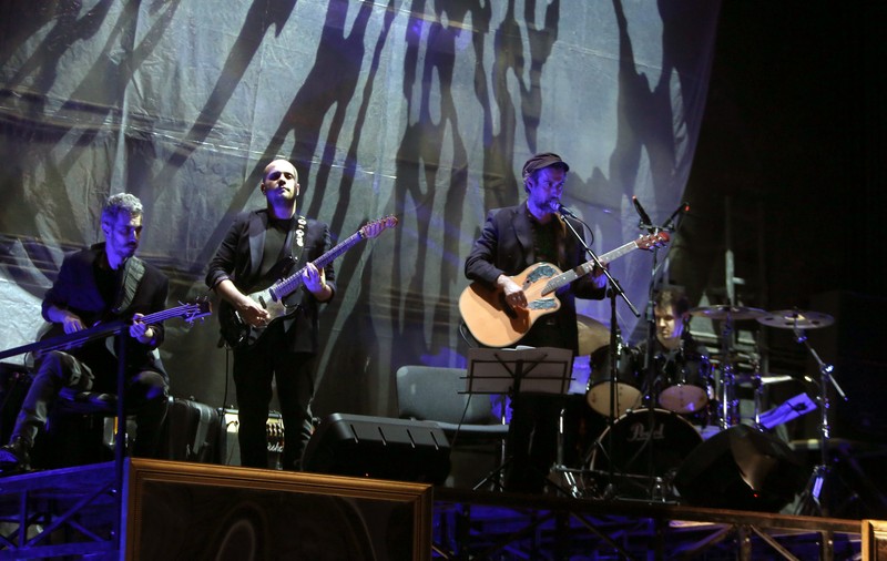 Trupa FiRMA lansează „Dacă ne-am ucide unul pe altul” cu un concert de club