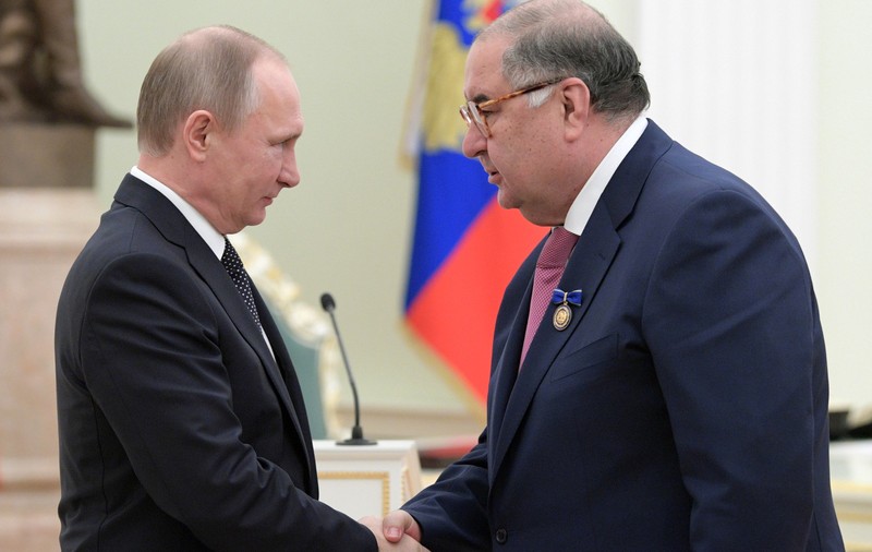Cândva cel mai bogat rus, unul dintre oligarhii favoriți ai lui Putin, Alișer Usmanov a fost ales președintele Federației Internaționale de Scrimă