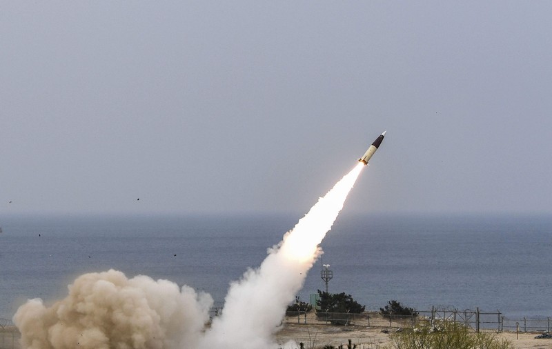 Kim Jong-un ameninţă din nou cu folosirea „preventivă” a armei nucleare: „Este colacul de salvare pentru securitatea ţării”