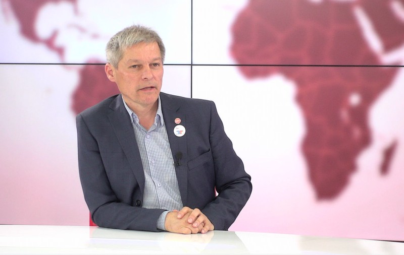 Dacian Cioloș, la Adriana Nedelea LA FIX: „Nu se pune problema să plec, acum când trebuie să negociem guvernul”