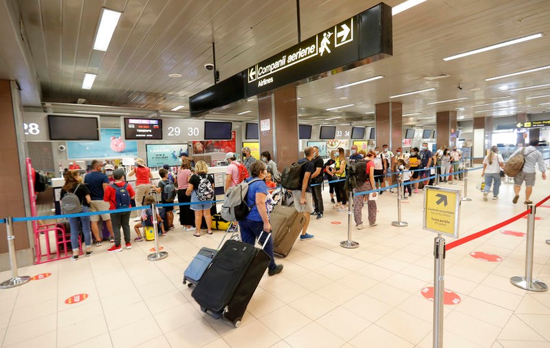 Sistemul de procesare a bagajelor de cală de la Aeroportul Otopeni, înlocuit. Cât costă investiția