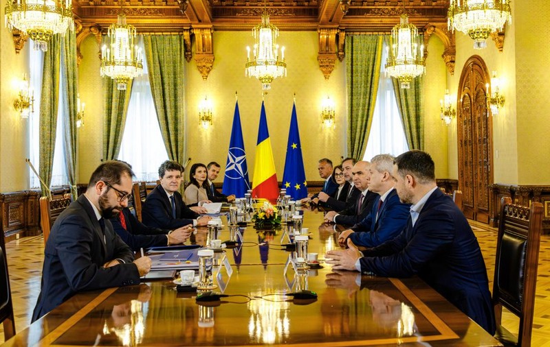 Cum s-a ajuns la actuala criză politică din România și cine are de câștigat? Analiza dură a istoricului Dennis Deletant: „Nicușor Dan a favorizat prea mult PSD”