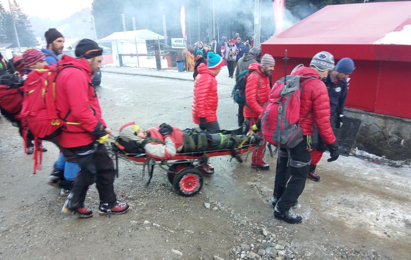 Turist accidentat în Munţii Bucegi! Acţiunea de salvare s-a încheiat cu succes!