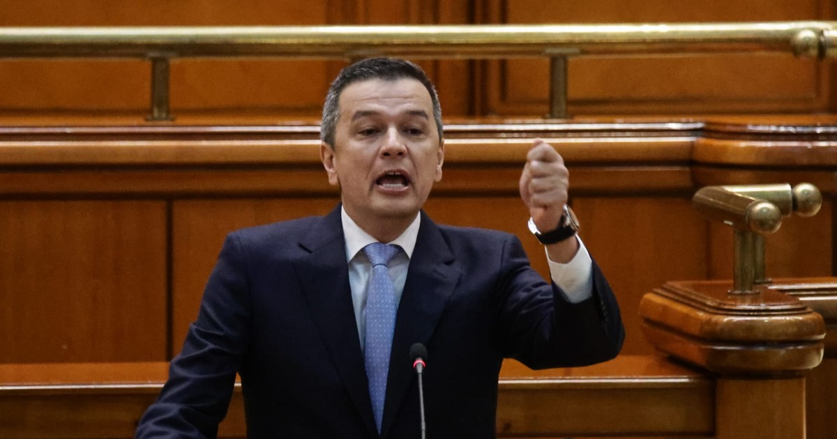 Sorin Grindeanu, în Parlamentul României, în timpul moțiunii de cenzură