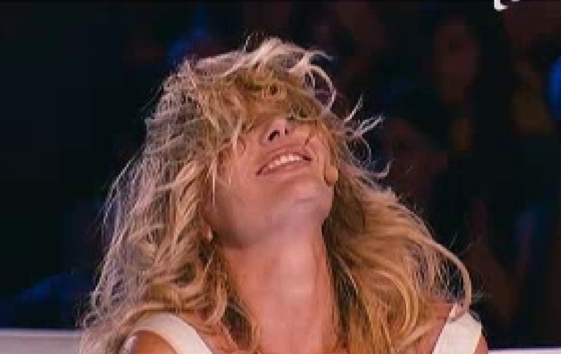 X FACTOR | Delia, RĂVĂŞITĂ ŞI CIUFULITĂ! Vezi cine a adus-o în această stare 