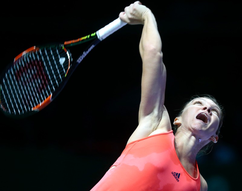 Halep a pierdut pe mâna ei meciul cu Kerber de la Turneul Campioanelor. Simona a comis peste 30 de erori neforțate. Reacție sinceră | LIVEBLOG