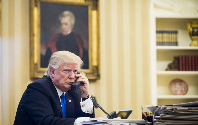 Donald Trump a întrerupt întâlnirea cu liderii europeni pentru a-l suna pe Vladimir Putin