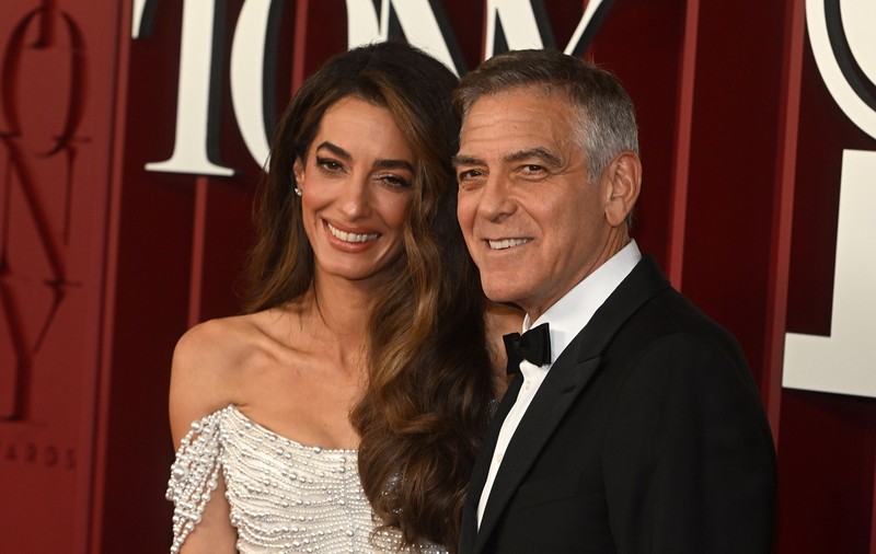 Cât costă să petreci alături de George Clooney cinci zile. Cina e inclusă în prețul uriaș: doar 16 persoane pot avea acest privilegiu