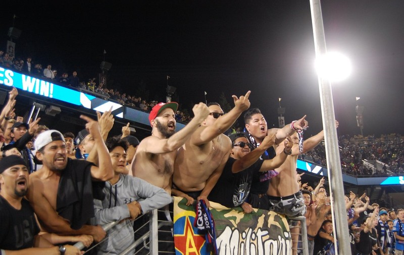 Fanii Stelei s-au rupt de FCSB și susțin fenomenul ultras tocmai în MLS | FOTO&VIDEO