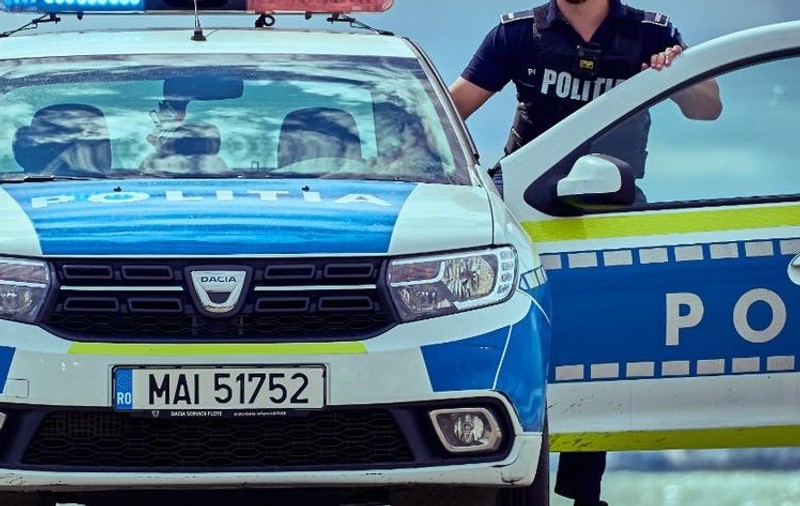 Un polițist din Vrancea a furat și distrus trei sisteme GPS de pe autospecialele pe care le conducea, pentru a nu mai fi urmărit de colegi