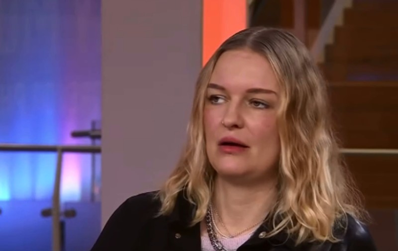 Supermodelul rus critic al lui Vladimir Putin susține că este pe lista de ținte a Kremlinului: „Sunt marcată pentru otrăvire cu un agent neurotoxic”
