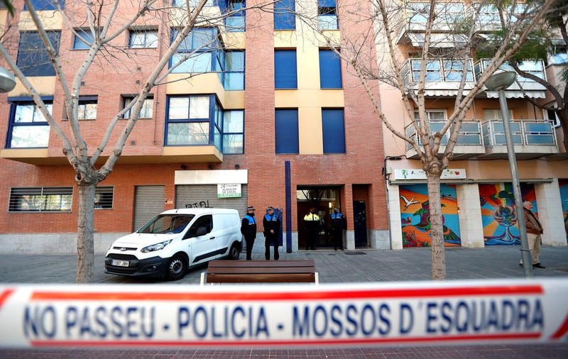 Distracție în plină pandemie de  coronavirus. I-au invitat la petrecere și pe polițiștii chemați să-i liniștească