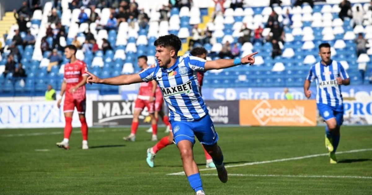 CS Dinamo Bucureşti a remizat vineri seara, scor 1-1, împotriva echipei Poli Iaşi, într-un meci disputat în etapa a zecea din Liga 2