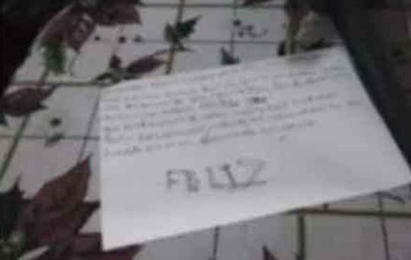 O fetiță de 10 ani s-a sinucis pentru a-și face mama „cea mai fericită din lume”. Ce a scris în biletul de adio