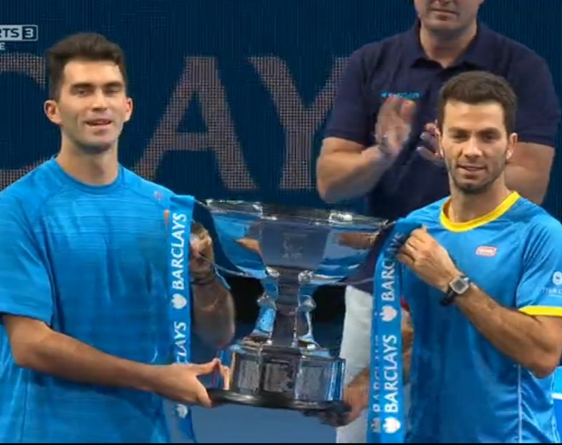 Tecău și Rojer și-au adjudecat Turneul Campionilor, după ce au învins perechea Mergea/ Bopanna. ^Horia e nr. 1 mondial la dublu / FOTO